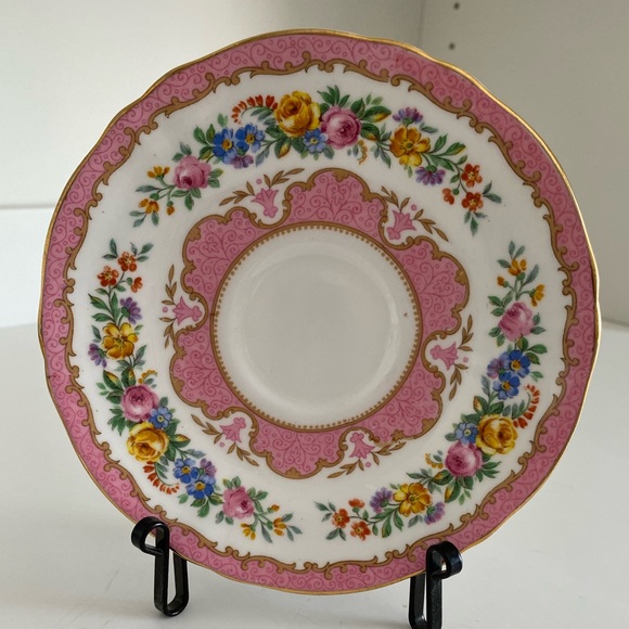 Rare Vtg Crown Staffordshire Bone China Teacup and Saucer Pink and Floral Sprays - Picture 4 of 8
